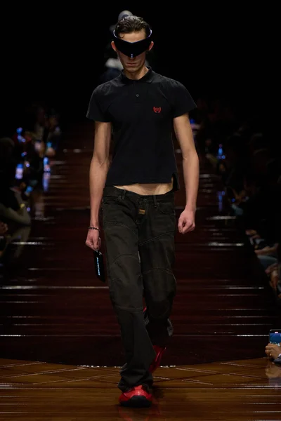 Look 34